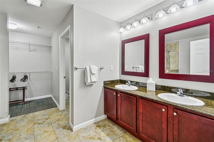 Image No.20-Propriété de 2 chambres à vendre à Winter Garden