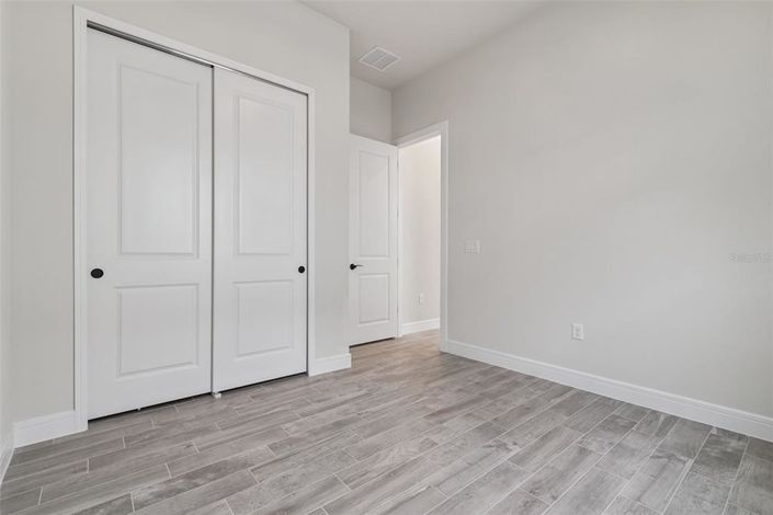 Image No.25-5 Bed Property for sale