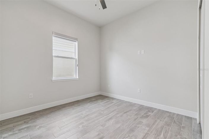 Image No.26-5 Bed Property for sale