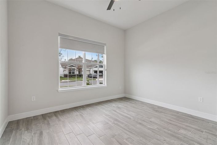 Image No.30-5 Bed Property for sale