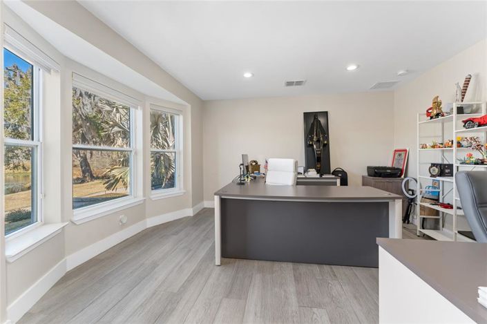 Image No.20-4 Bed Property for sale