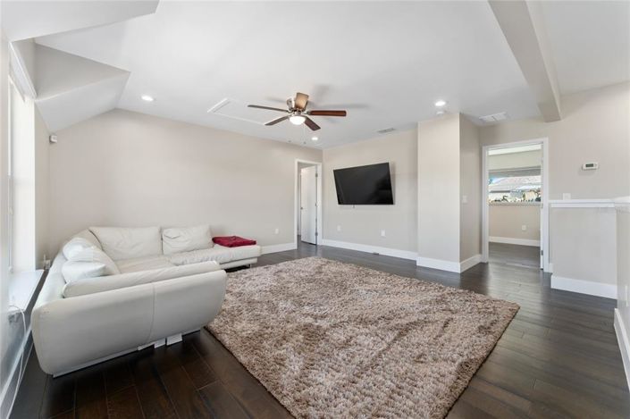 Image No.23-4 Bed Property for sale