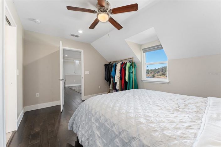 Image No.25-4 Bed Property for sale