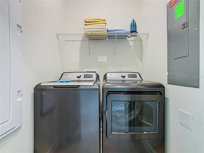 Image No.20-5 Bed Townhouse for sale