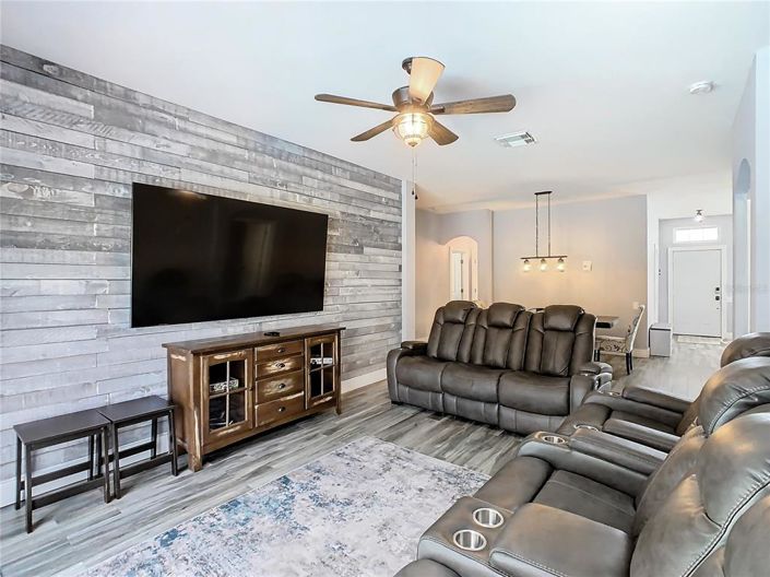 Image No.22-4 Bed Property for sale