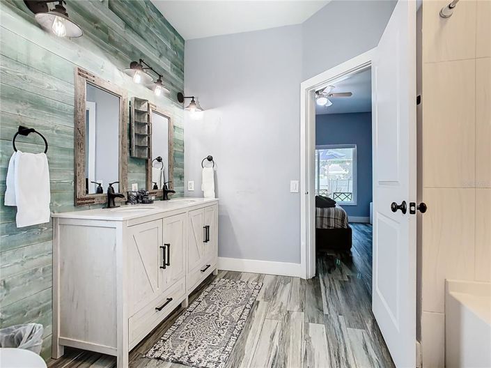 Image No.40-4 Bed Property for sale