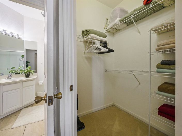 Image No.18-2 Bed Property for sale