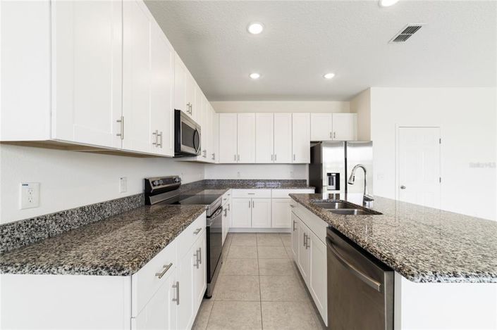 Image No.3-4 Bed Property for sale