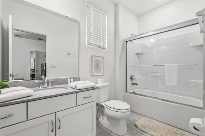 Image No.24-12 Bed Property for sale