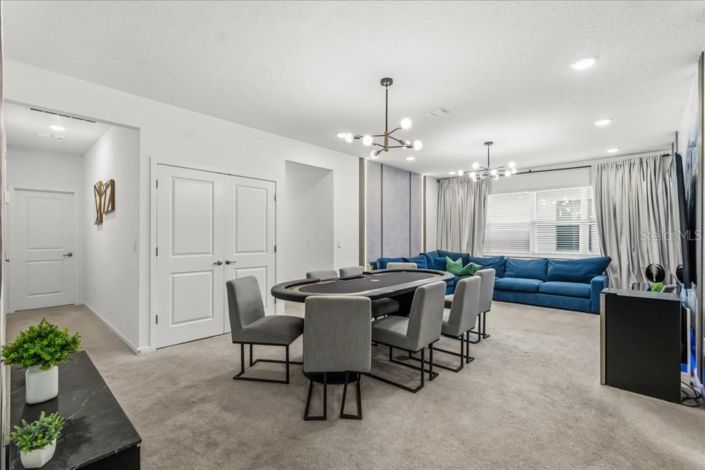 Image No.7-12 Bed Property for sale