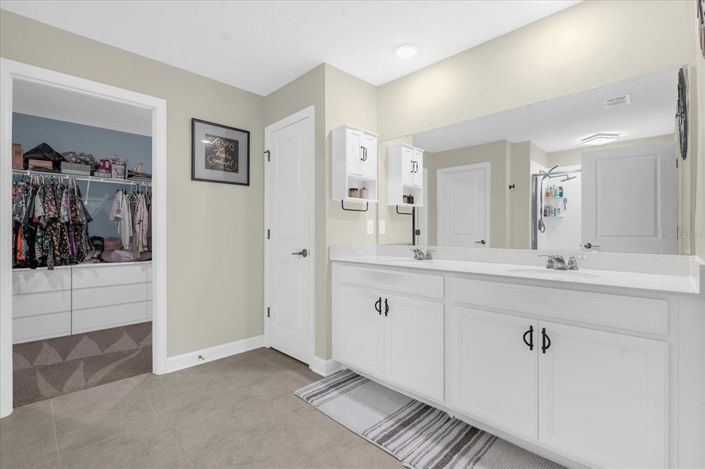 Image No.14-4 Bed Property for sale