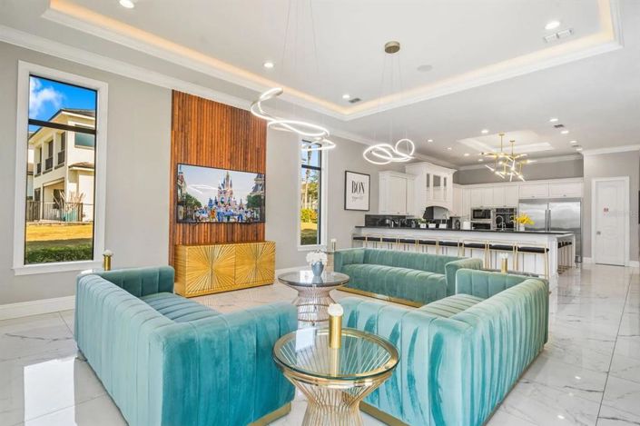 Image No.23-12 Bed Property for sale