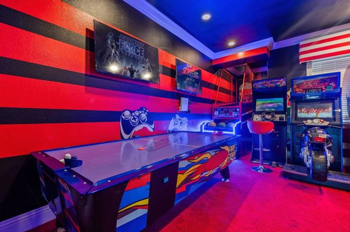 Image No.38-12 Bed Property for sale