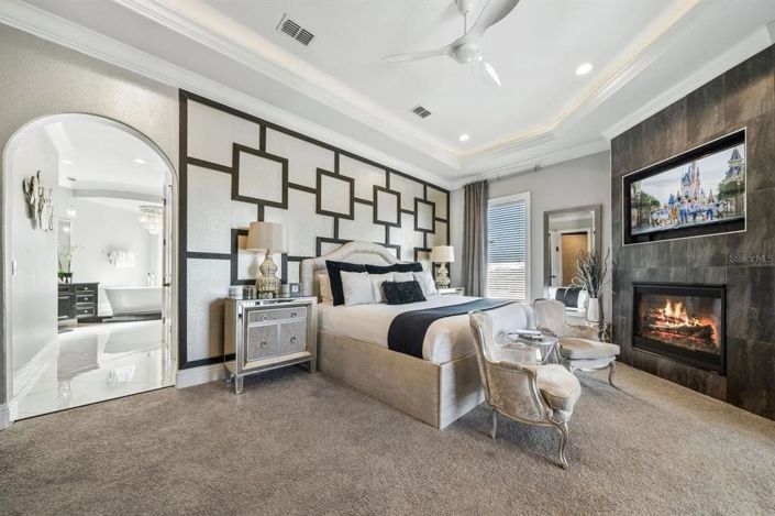 Image No.53-12 Bed Property for sale