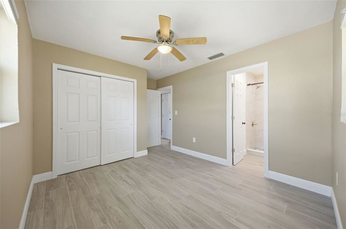 Image No.15-3 Bed Property for sale