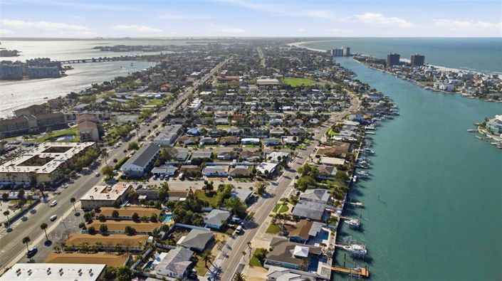 Image No.42-3 Bed Property for sale