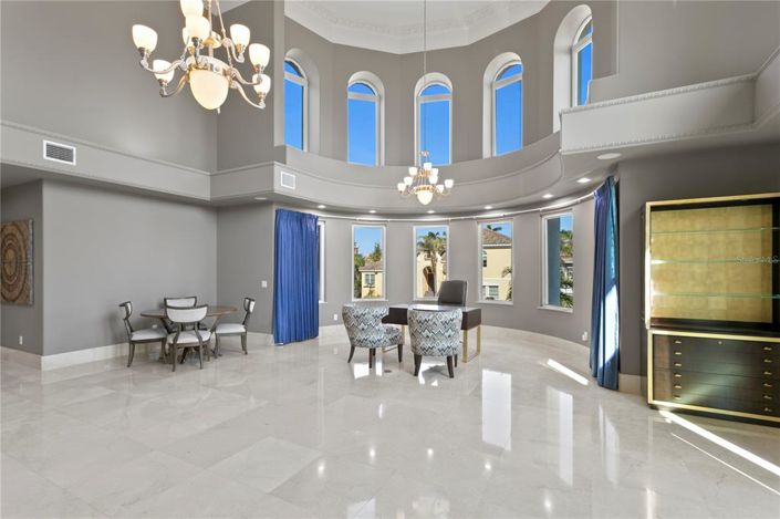 Image No.29-6 Bed Property for sale