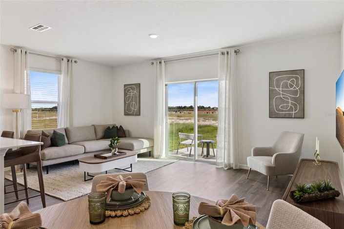 Image No.16-3 Bed Townhouse for sale