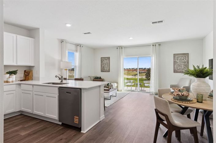 Image No.6-3 Bed Townhouse for sale