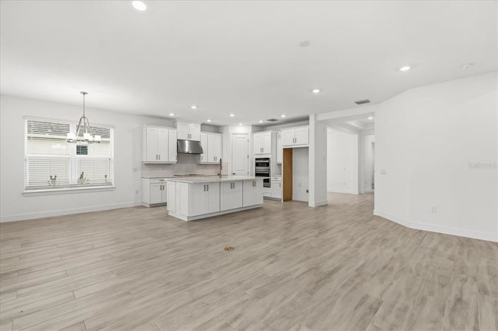 Image No.4-2 Bed Property for sale