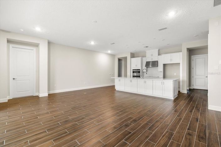 Image No.2-3 Bed Property for sale