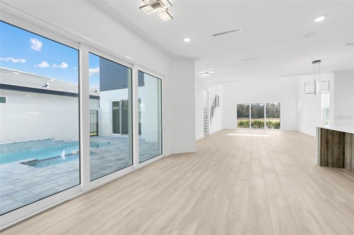 Image No.13-Propriété de 4 chambres à vendre à Davenport