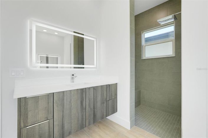 Image No.32-Propriété de 4 chambres à vendre à Davenport