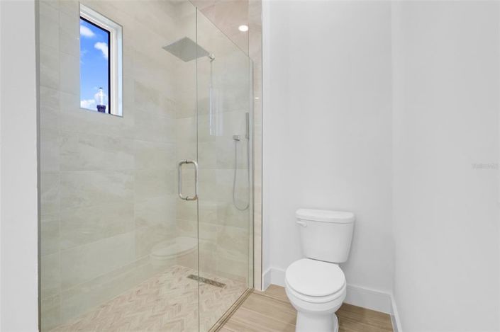 Image No.21-3 Bed Property for sale