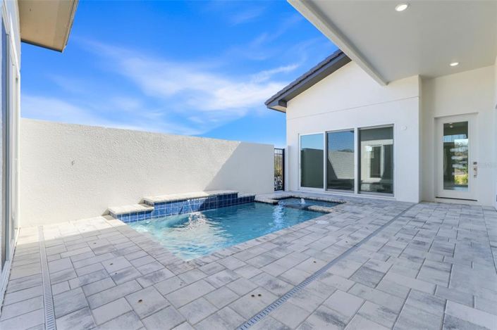 Image No.36-3 Bed Property for sale