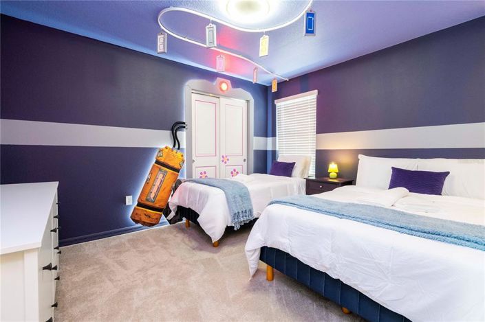 Image No.36-7 Bed Property for sale