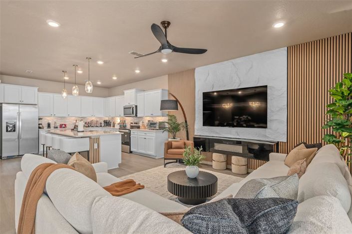 Image No.16-10 Bed Property for sale