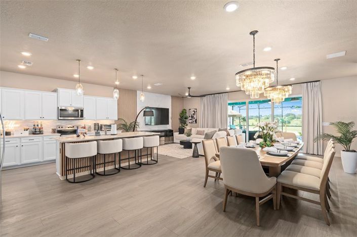 Image No.25-10 Bed Property for sale