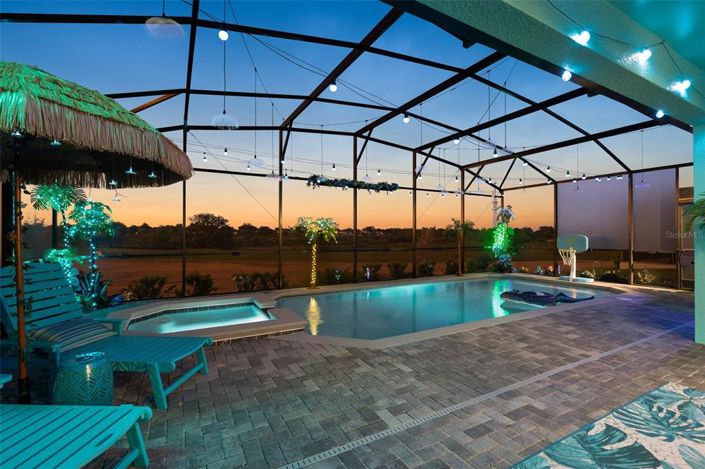 Image No.3-10 Bed Property for sale