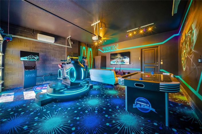 Image No.33-10 Bed Property for sale