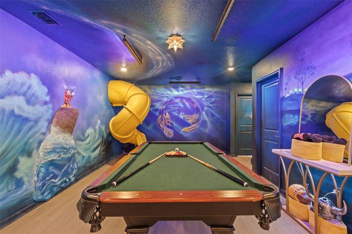 Image No.40-10 Bed Property for sale