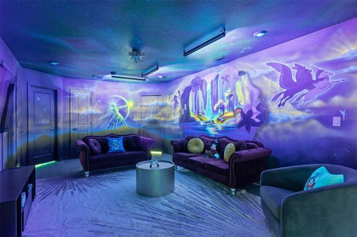 Image No.45-10 Bed Property for sale