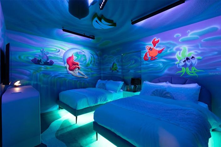 Image No.57-10 Bed Property for sale