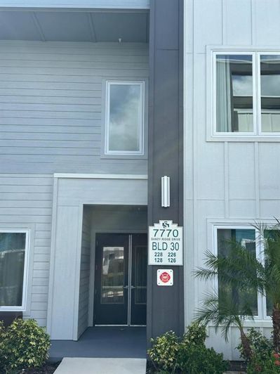 Image No.30-3 Bed Property for sale