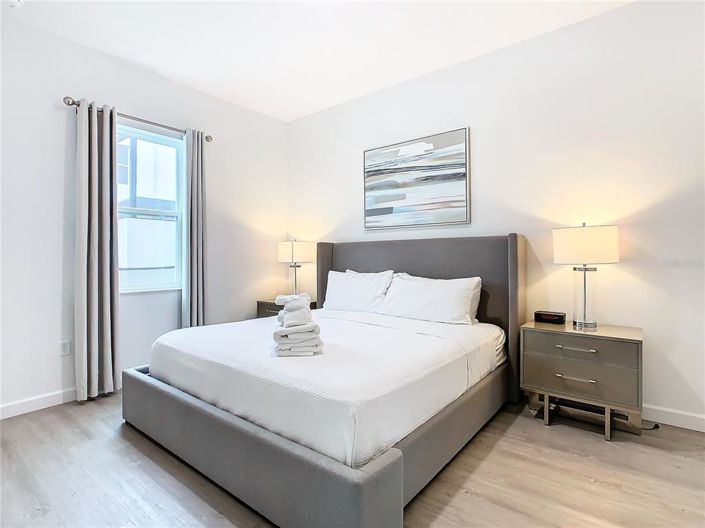 Image No.46-5 Bed Townhouse for sale