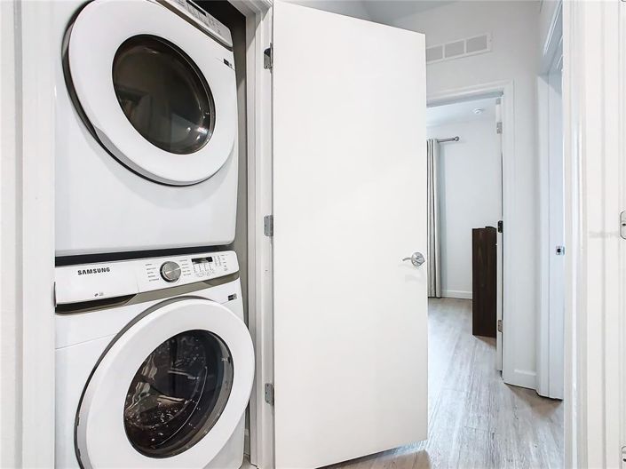 Image No.49-5 Bed Townhouse for sale