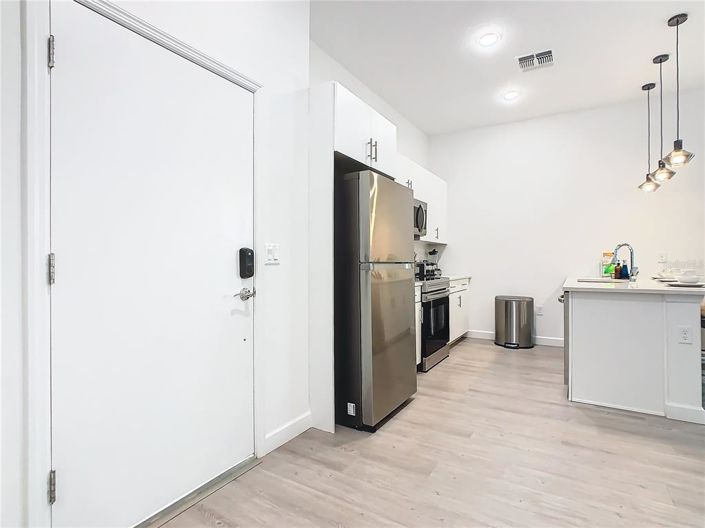 Image No.5-5 Bed Townhouse for sale