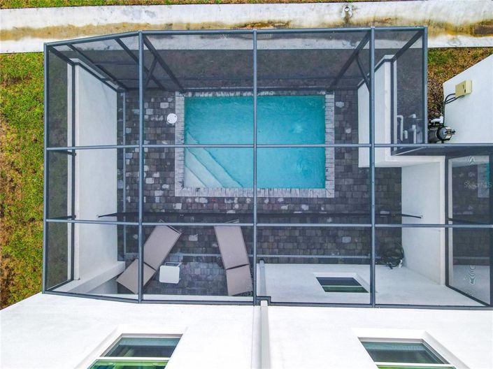 Image No.54-5 Bed Townhouse for sale