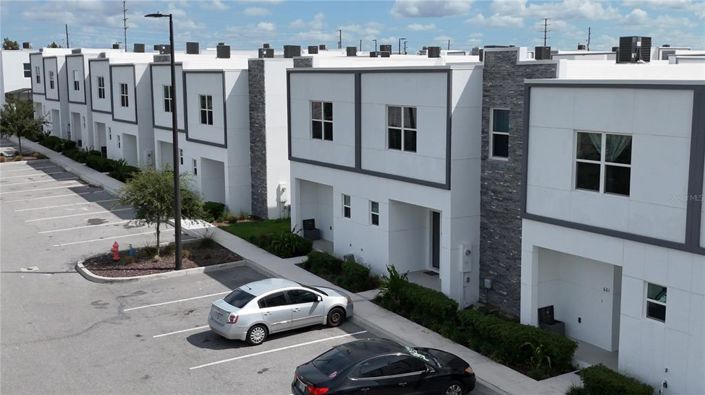 Image No.55-5 Bed Townhouse for sale