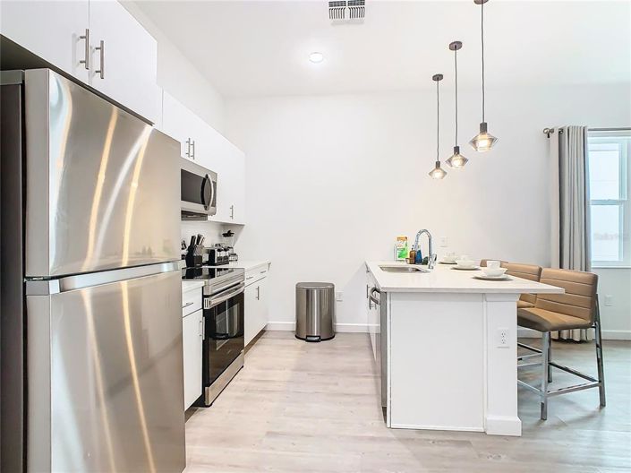 Image No.7-5 Bed Townhouse for sale