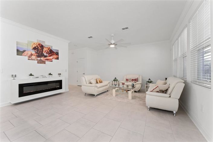 Image No.19-4 Bed Property for sale