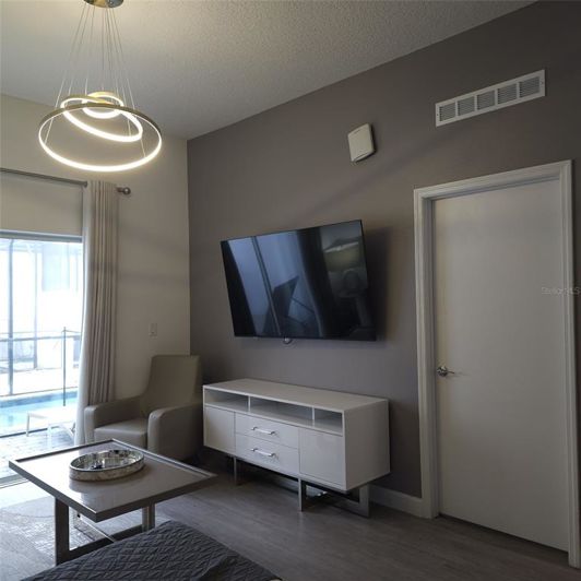 Image No.12-5 Bed Townhouse for sale