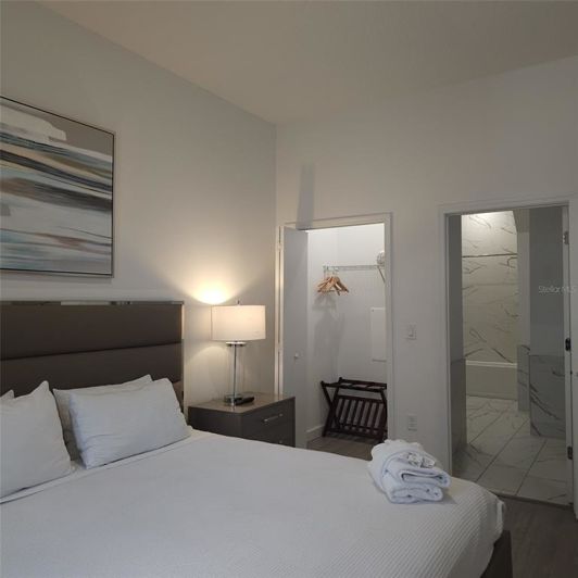 Image No.22-5 Bed Townhouse for sale