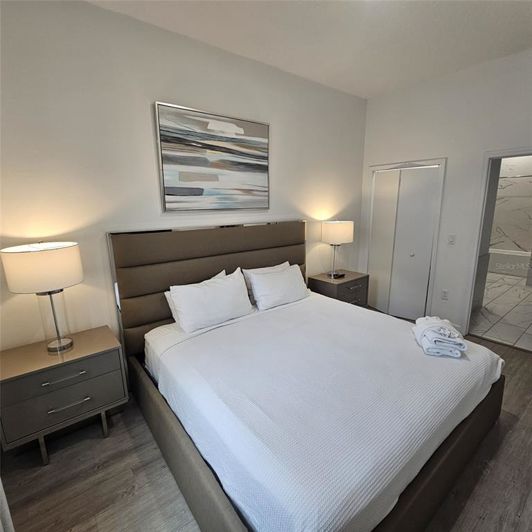 Image No.24-5 Bed Townhouse for sale