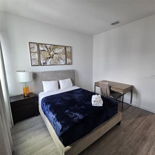 Image No.26-5 Bed Townhouse for sale