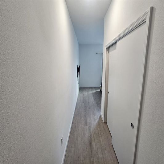 Image No.28-5 Bed Townhouse for sale